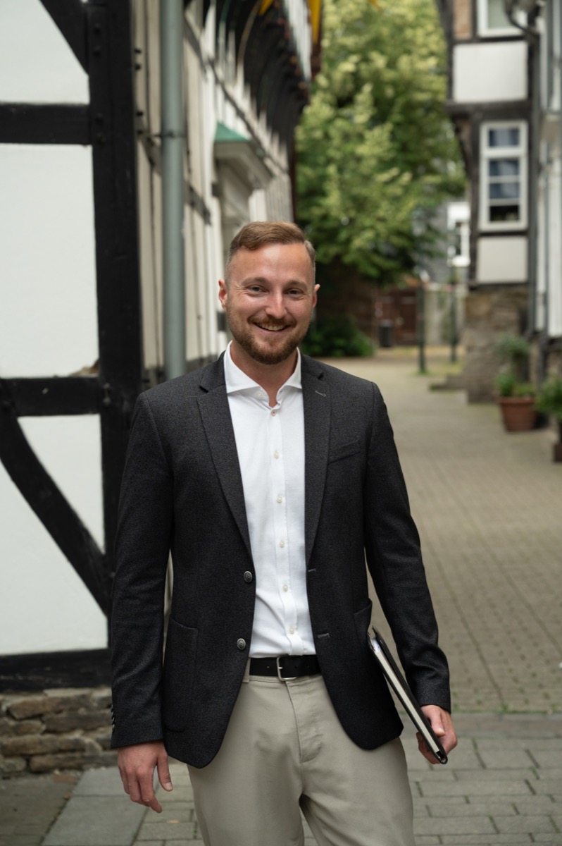 Dejan Mühlhaus, Geschäftsführer & Immobilienmakler bei 4West
